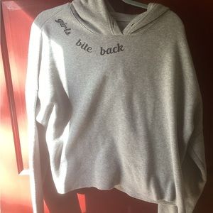 Sz 2x sweatshirt but fits like a xl